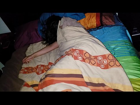 ❤️ Anak tiri berating ibu tiriné enom nalika dheweke turu. ❤ Kurang ajar ing jv.hqpornvideos.ru ❤